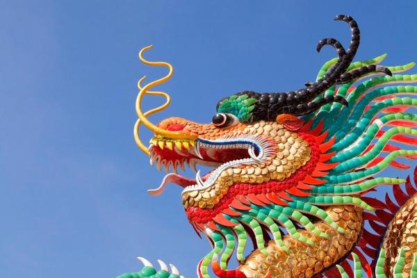 八骏日行三万里对应的生肖动物是什么  