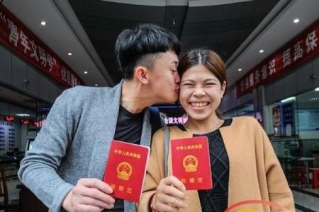 请问一月份适合领结婚证的好日子有哪些？需要带吉时分析的推荐