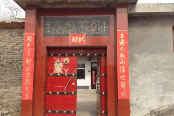2026年装修新房，请问安装大门的最佳月份和风水讲究有哪些？