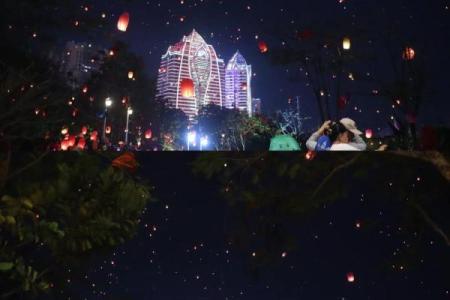 孔明灯祈福与特马生肖关联的文化解析  
