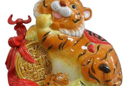 八面进财金满堂是什么生肖  词语释义解释落实